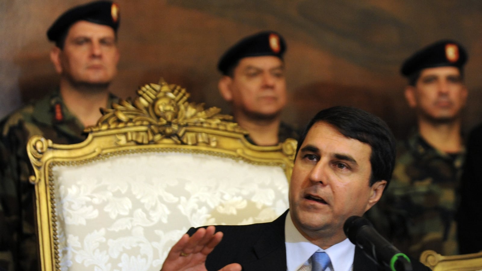 cheats/2012/06/23/paraguay-s-president-impeached/paraguay-new-president-cheat_iiufif