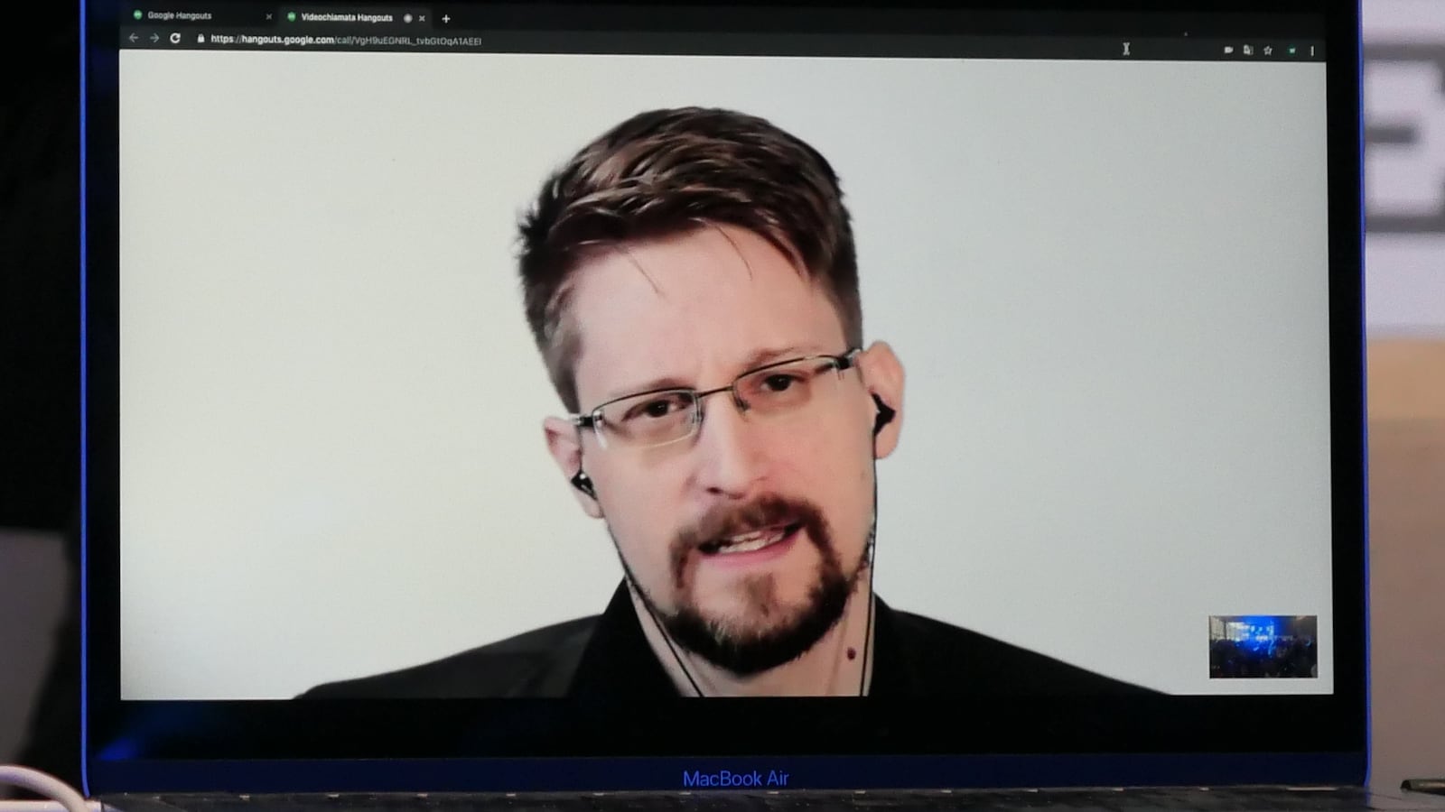 GettyImages-1151813164_mpohiv