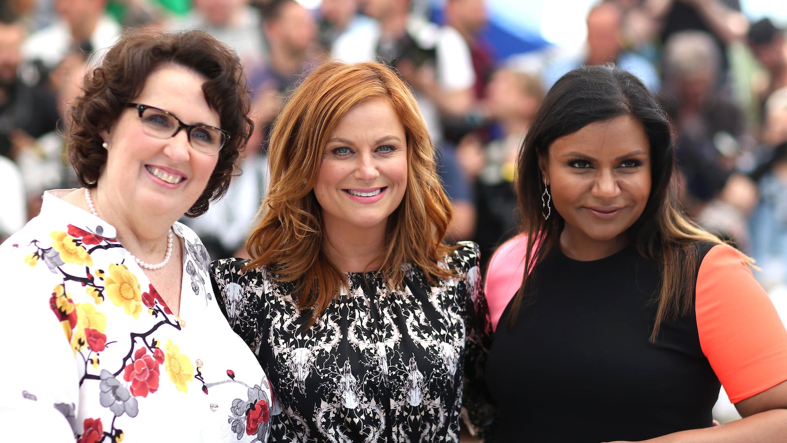 articles/2015/06/19/inside-out-star-phyllis-smith-s-journey-from-g-stringed-dancer-to-the-office-and-pixar/150618-fallon-insideout-tease_ucccgr