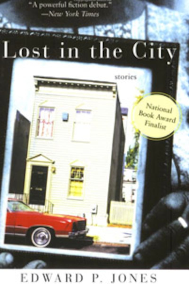 articles/2012/10/02/paris-review-editor-lorin-stein-s-book-bag-ann-beattie-ken-kalfus-and-other-short-stories/stein-book-bag-lost-in-the-city_sqvdns