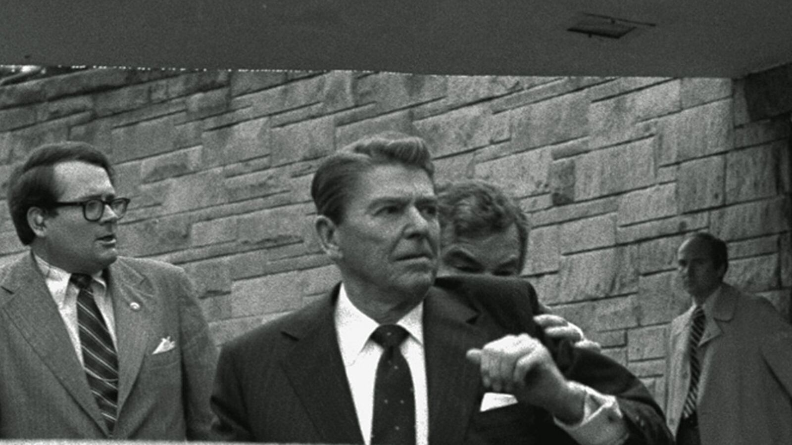 cheats/2012/05/24/reagan-blood-auction-canceled/ronald-reagan-blood-auction-cheat_gobh23