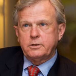 articles/2010/01/06/how-to-switch-parties/jacoswitch_73327_hjstoc