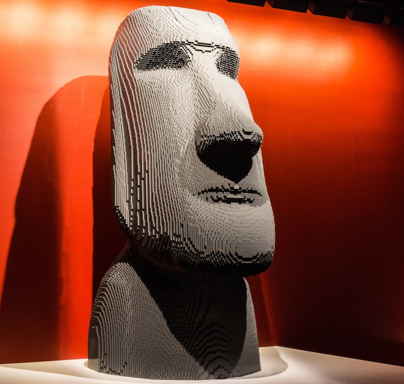 galleries/2014/02/07/20-amazing-lego-sculptures-that-will-blow-your-mind-photos/140206-lego4_j6tths