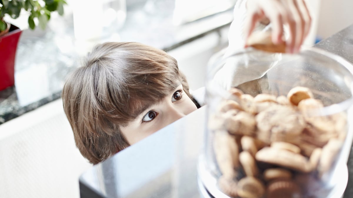 articles/2012/07/20/how-to-stay-on-facebook-and-protect-your-privacy-at-the-same-time/chubby-toddler-singal_rkc9ow