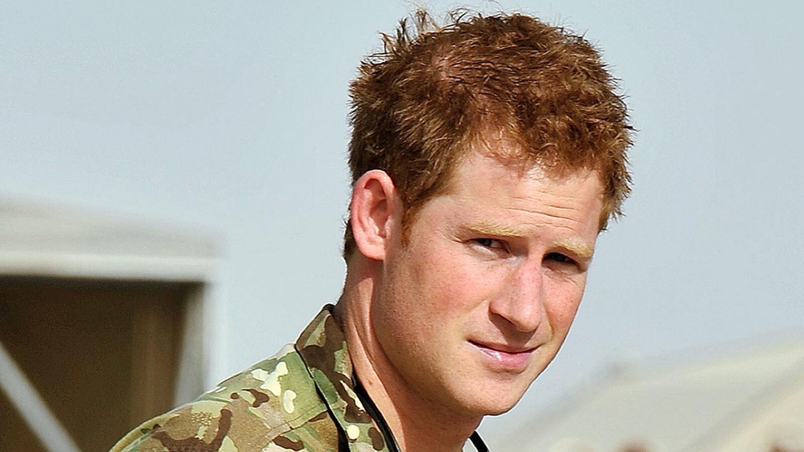 articles/2013/04/24/prince-harry-to-spend-six-months-in-australia-report/130221-harry-girlfriend-ski-cheat_k2bub8