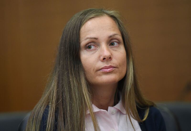 170714-huetlin-schwesta-ewa-embed_s6i6zx