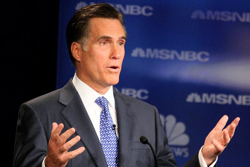galleries/2012/10/05/romney-s-hanky-more-debate-cheating-conspiracy-theories-photos/GAL-pol-cheats-romney-2008_gz80g6