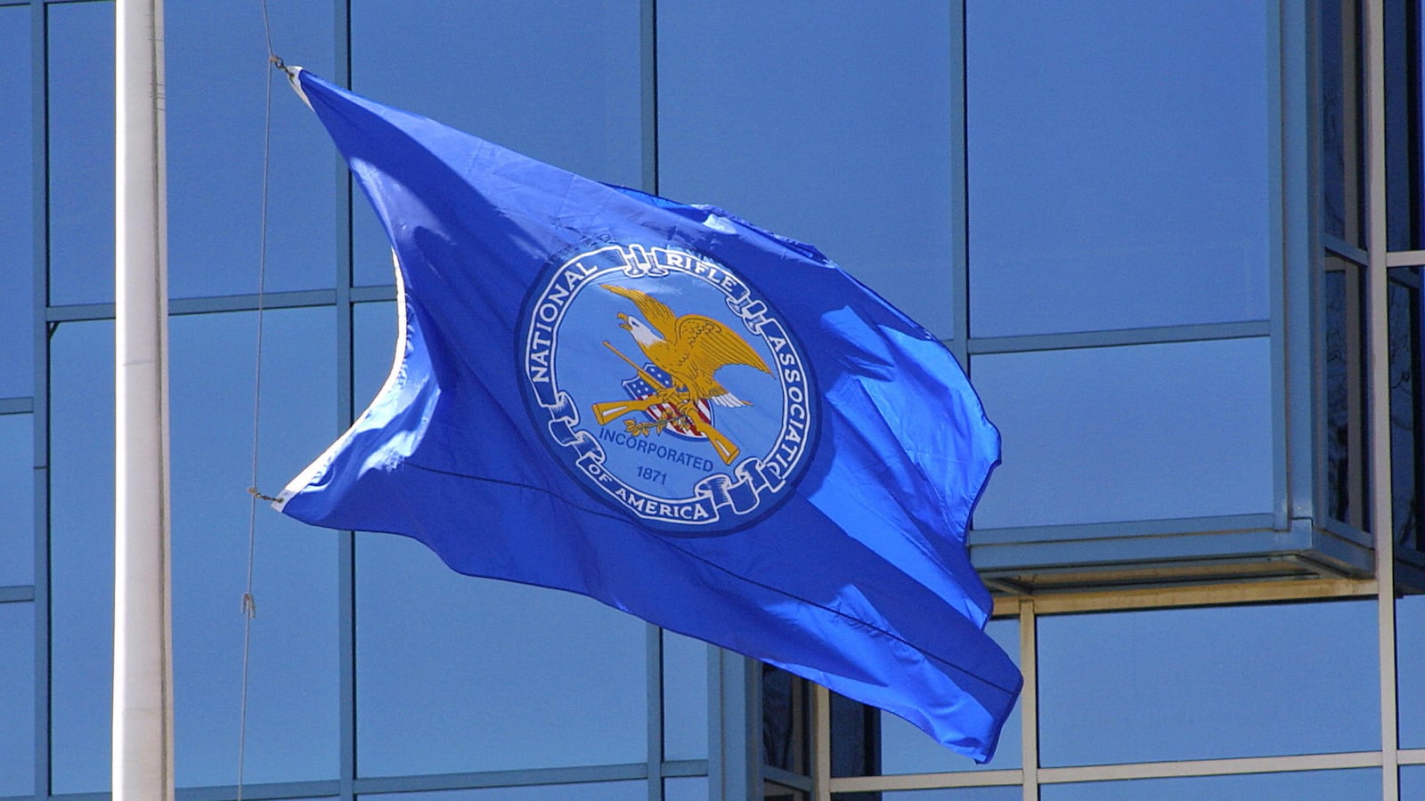 articles/2012/12/16/after-newtown-shooting-the-nra-museum-is-silent-and-somber/nra-museum-grove-tease_ofn4ni