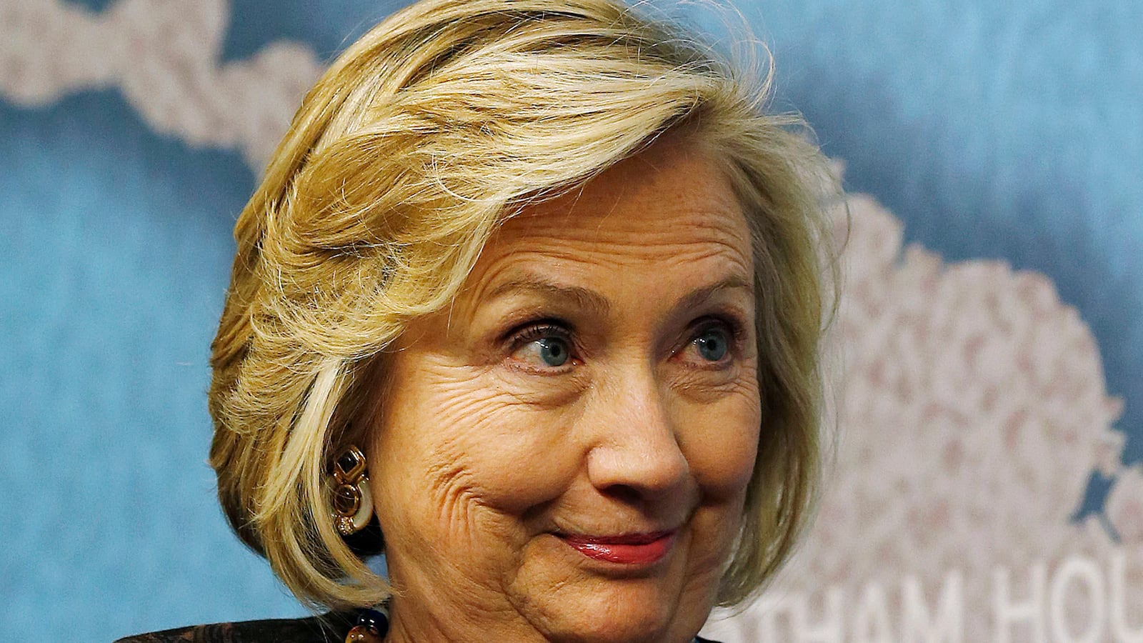 articles/2013/10/15/london-parking-warden-tickets-hillary-clinton-s-car/131015-hillary-clinton-parking-ticket-cheat_q4wkeu