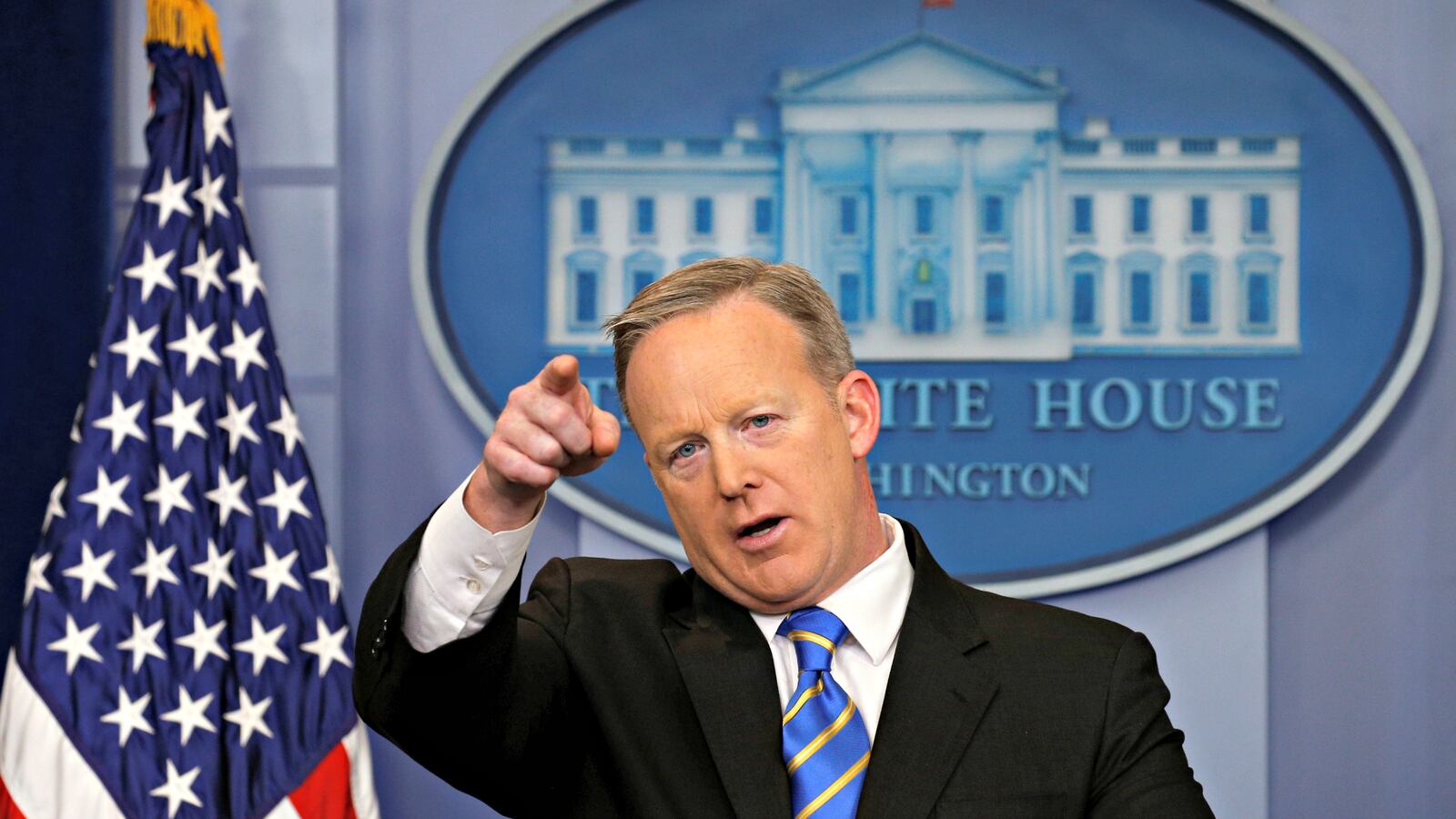 170717-spicer-trump-cheat_zvgbxg