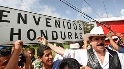 cheats/2009/07/24/zelayas-very-brief-trip-home/zelaya-honduras_qm59tq