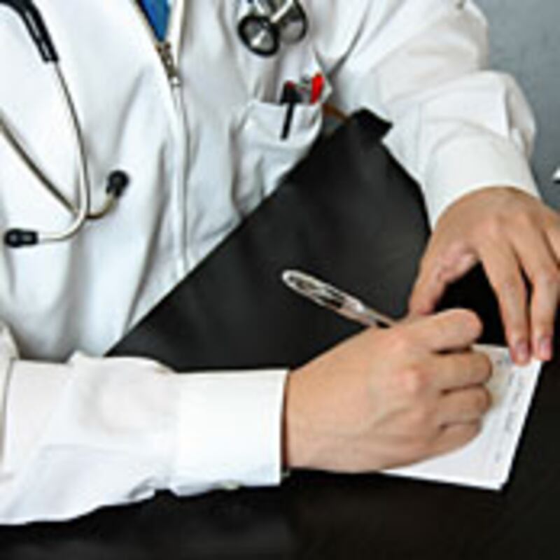 articles/2009/02/12/portrait-of-the-writer-as-a-young-doctor/verghese-doctor_13766_bgqeen