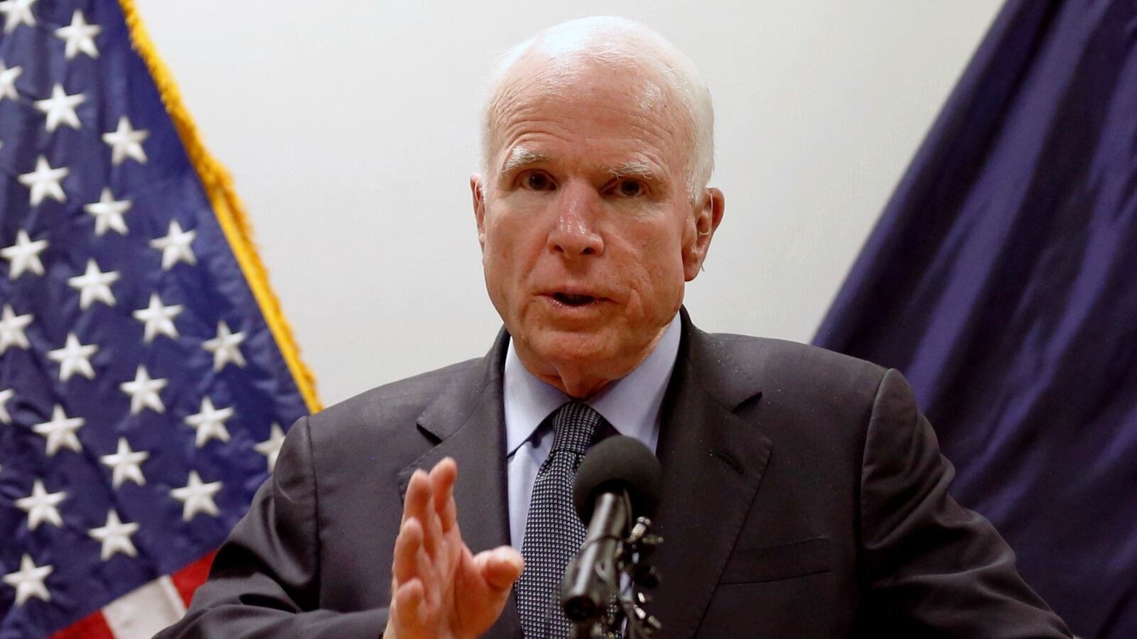 170709-mccain-cheat_jjs7zh