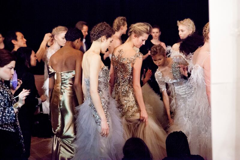 galleries/2012/02/15/new-york-fashion-week-fall-2012-backstage-at-marchesa-photos/marchesa-nyfw-tachman-64_nisxjt