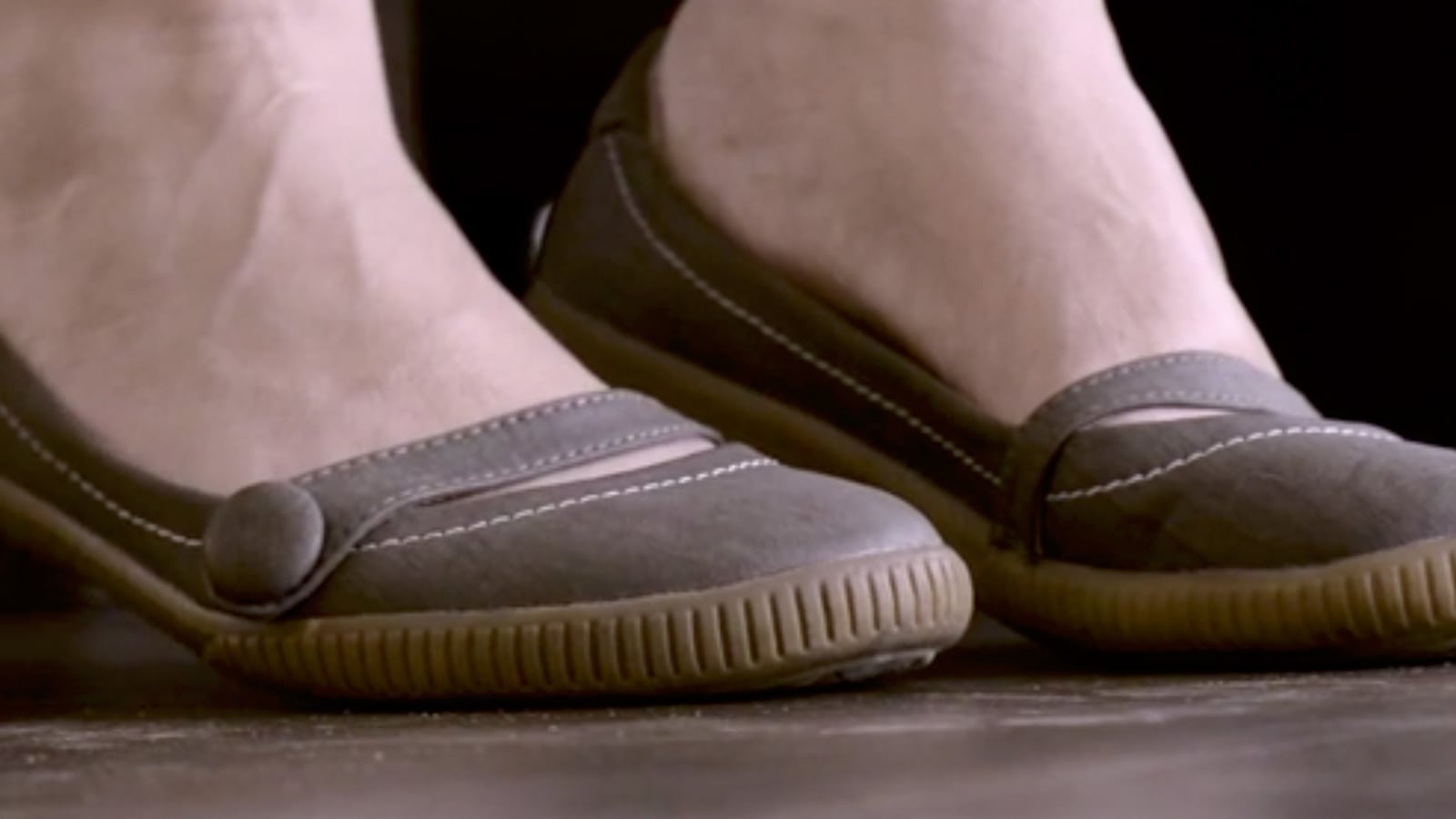 articles/2016/02/09/serial-foot-stomper-targets-texas-women/160209-joiner-footstomp_mhlwle