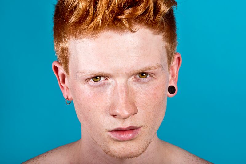 galleries/2014/09/02/thomas-knights-photographs-lots-and-lots-of-red-hot-men/140829-red-hot-tom-turpie_znnrr5