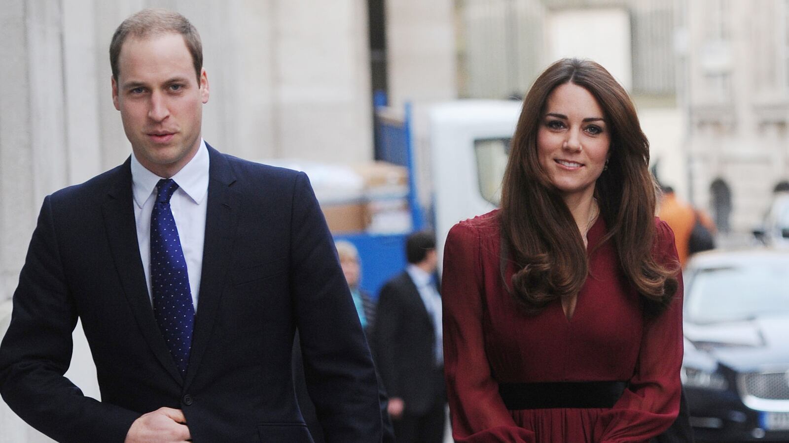 articles/2013/02/26/kate-and-william-to-visit-ireland-in-2014/130114-kate-middleton-baby-due-july-cheat_kclwlk