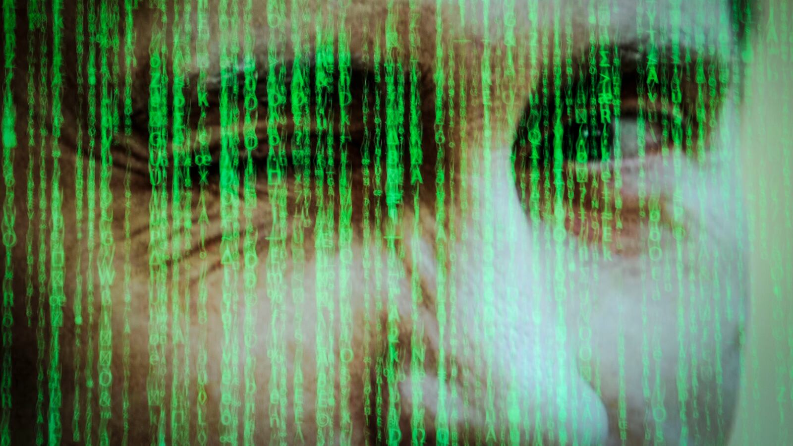 180629-putin-dnc-hack-teasea_jmcqit