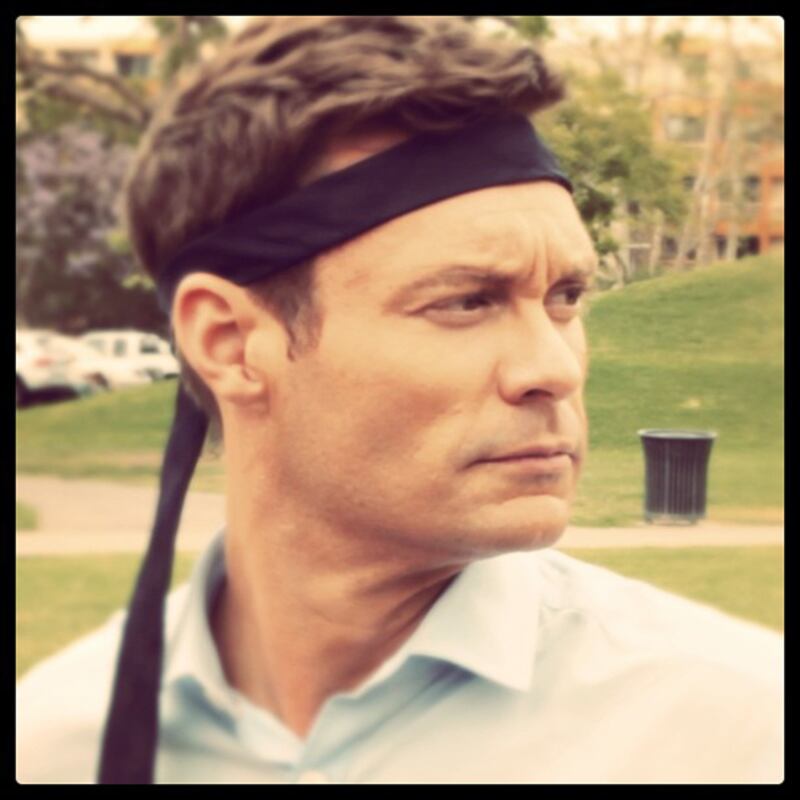 galleries/2011/07/31/best-celebrity-twitter-pictures/seacrest-twitpic_pvmfpg