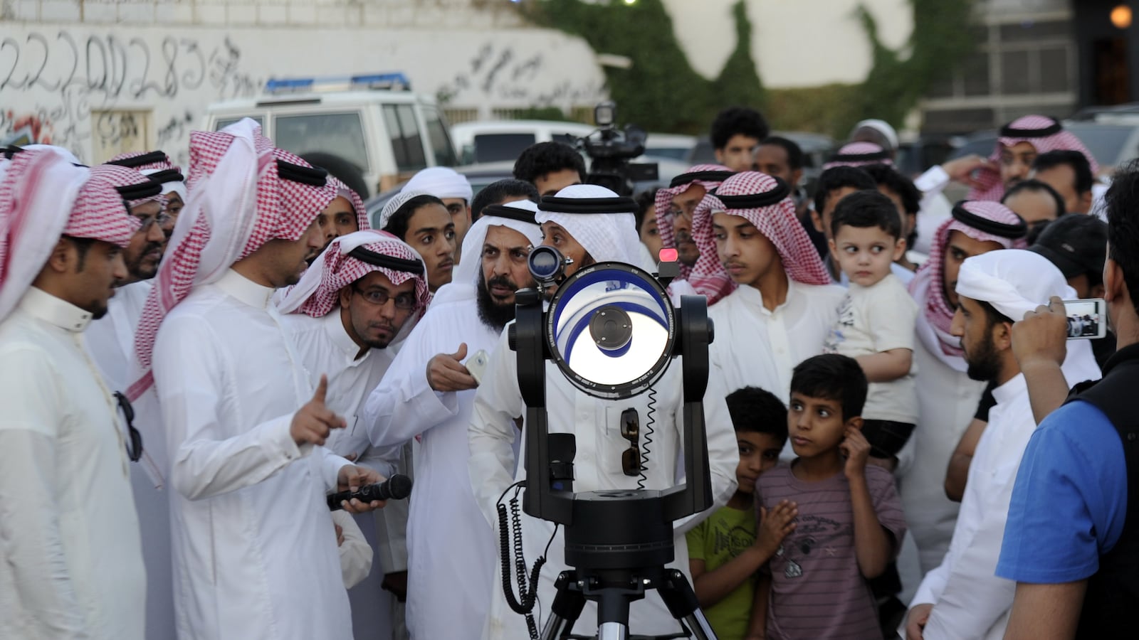 articles/2012/07/24/religious-freedom-israel-saudi-arabia/saudi-ramadan-openz_gknmvb