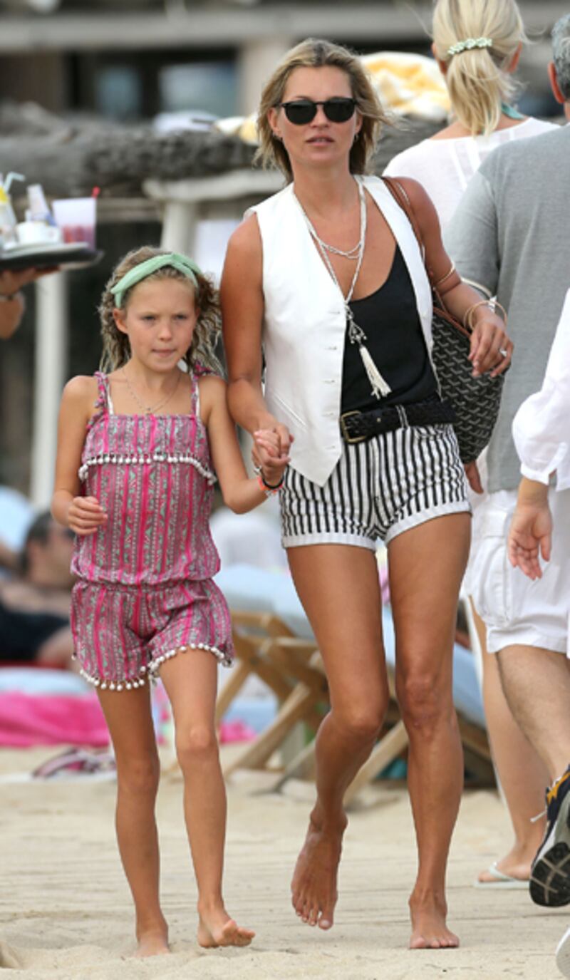 galleries/2012/08/31/the-week-s-best-worst-dressed-naomi-watts-winona-rider-more-photos/kate-moss-best-dressed_nhnacs