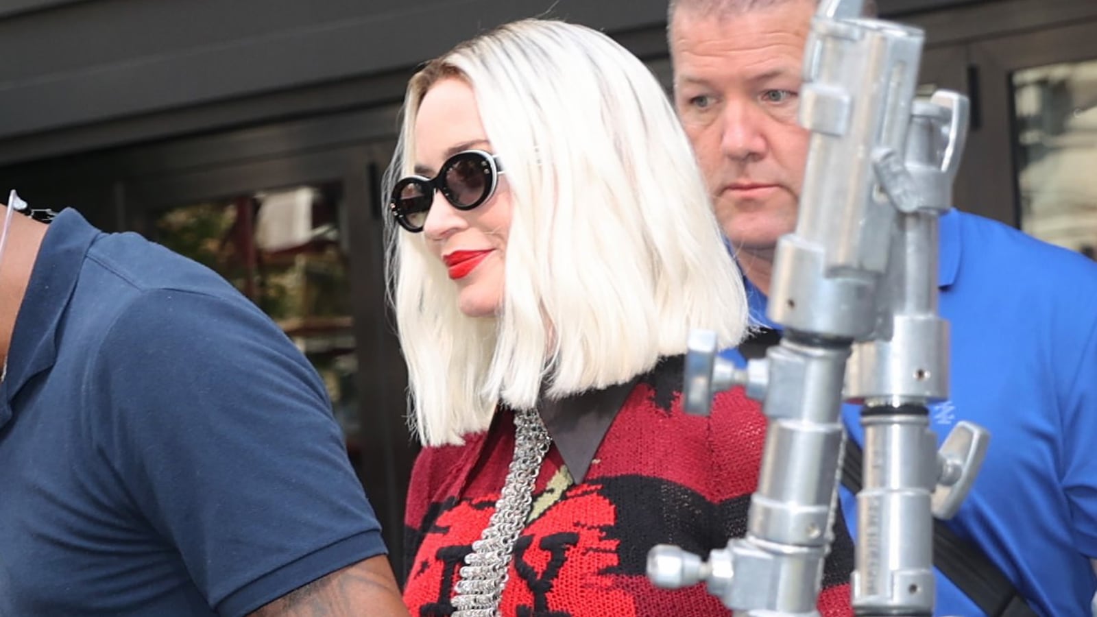 NEW YORK, NY - AUGUST 14: Emily Blunt is seen on the set of "The Devil Wears Prada 2" on August 14, 2025 in New York City. (Photo by Jose Perez/Bauer-Griffin/GC Images)