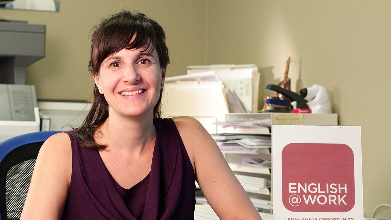 articles/2014/10/20/she-gives-the-gift-of-language/141020-blanchard-moi_yekns0