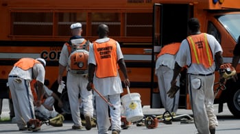 cheats/2011/02/25/prisoners-help-relieve-state-deficits/prison-labor_ryg6rf