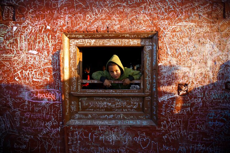 galleries/2014/02/08/the-week-in-photos-february-8-2014/140206-wip-boy-window_kwlnhl