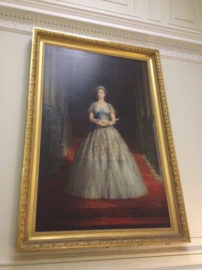 articles/2013/01/17/another-odd-royal-portrait-surfaces/130117-queen-portrait-sykes_thhnp7