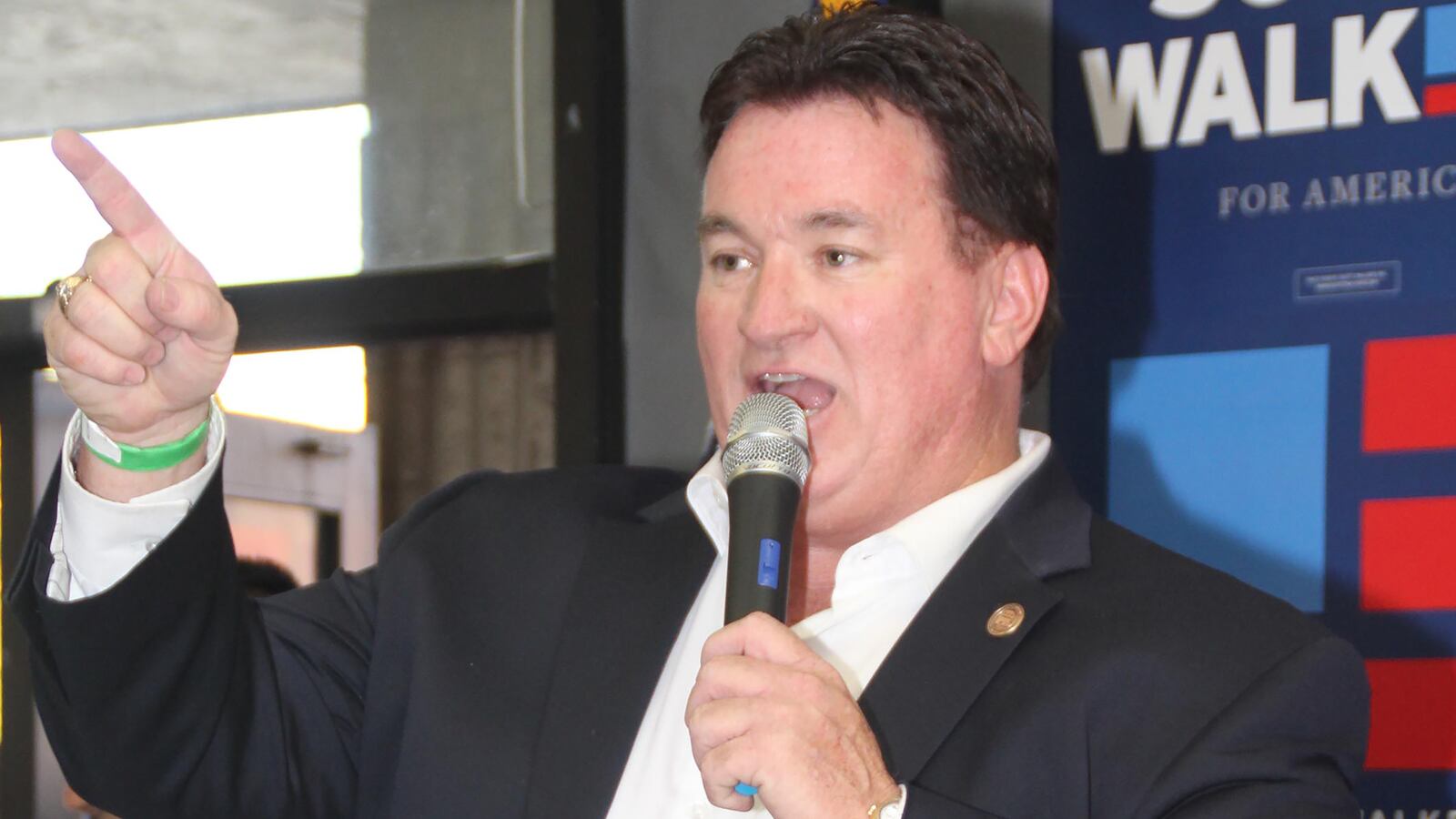 articles/2015/10/14/did-nevada-gop-boss-bilk-a-children-s-charity/151013-smith-mcdonald-tease_nz9pvw