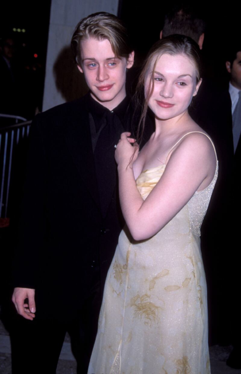 galleries/2012/07/22/alexa-vega-kevin-jonas-more-too-young-to-marry-photos/gal-married-young-10_u8hb1k