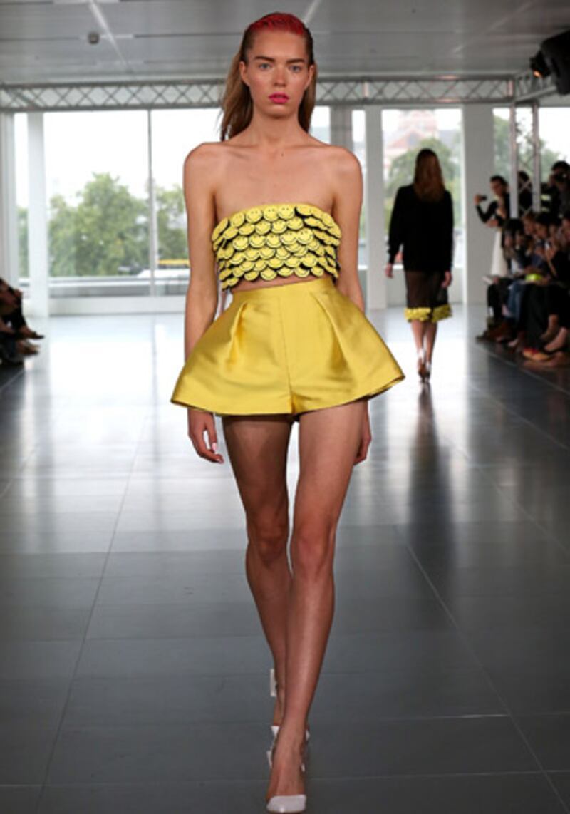 articles/2013/09/13/london-fashion-week-kicks-off-in-bold-style-with-fyodor-golan-s-colorful-power-punch/smiley-embed_u3uuqv