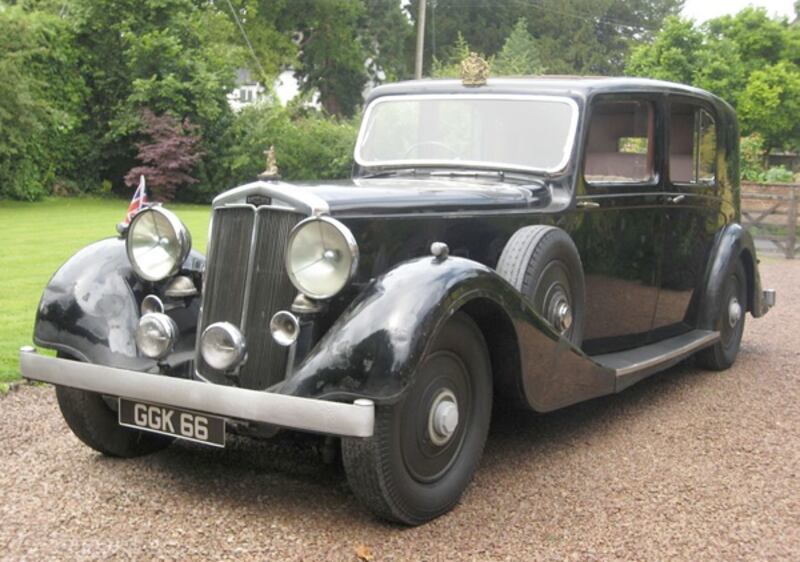 galleries/2011/11/21/prince-harry-s-harley-and-more-royal-rides/royal-rides-george-vi-lanchester_yass2f