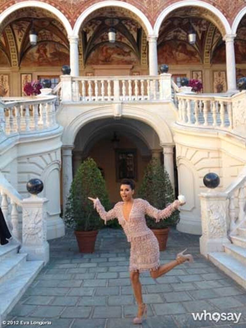 galleries/2012/06/17/eva-longoria-kim-kardashian-more-celebrity-twitter-pictures-photos/celebrity-twitter-pictures-longoria_ijxc34