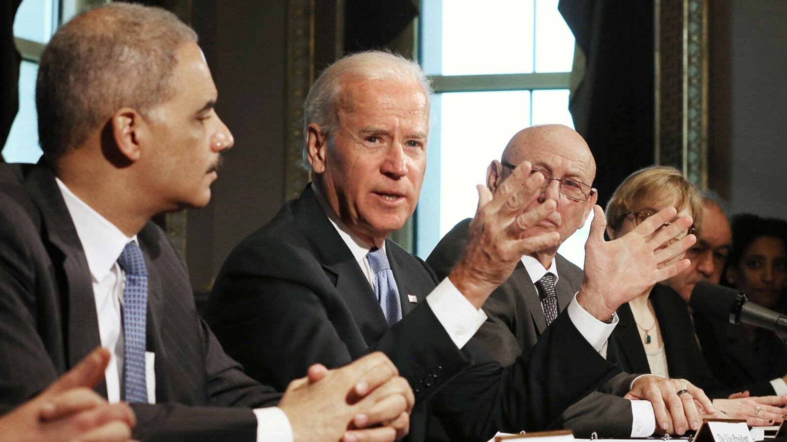 cheats/2013/01/10/biden-set-for-more-gun-talks/130110-biden-gun-talks-cheat_tidzcd