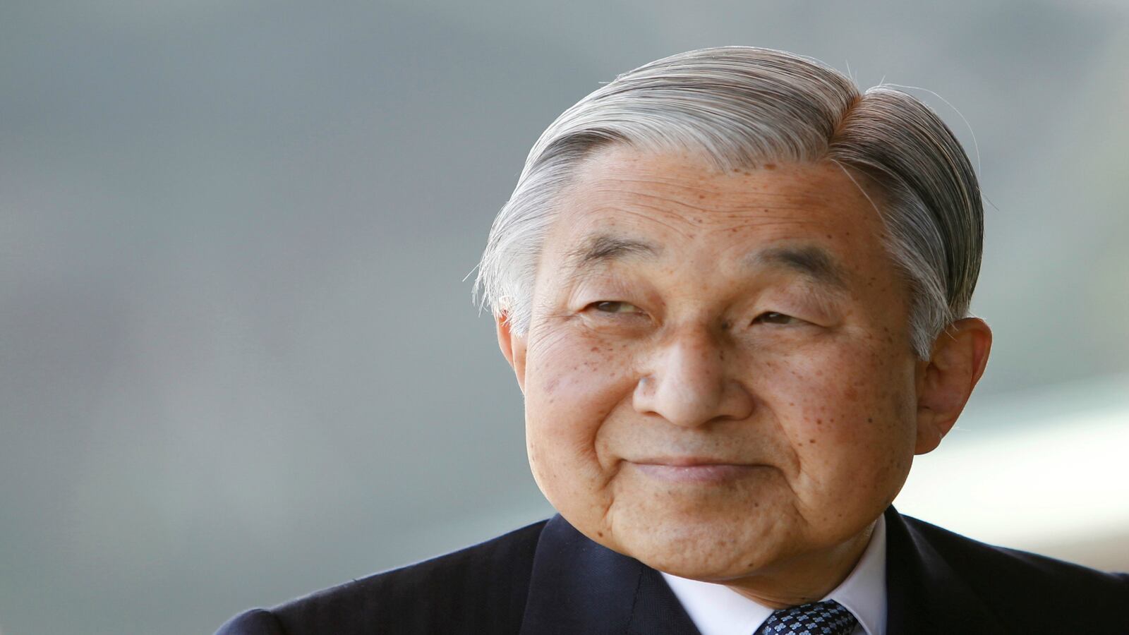 170608-japan-bill-abdicate-emperor-cheat_inpk6r