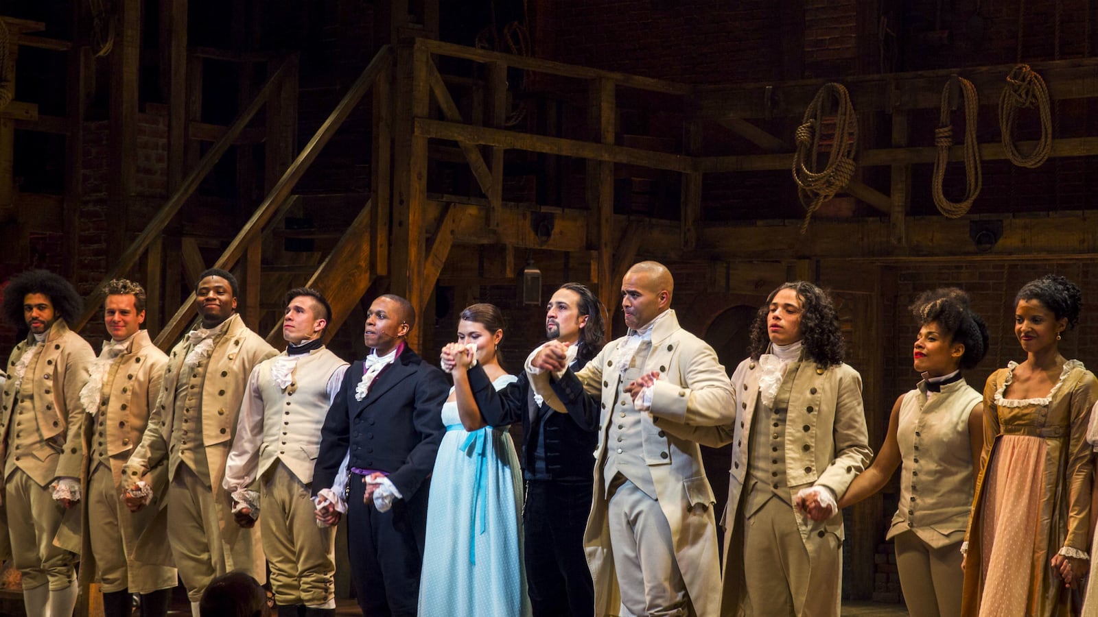 cheats/2016/03/09/flotus-to-host-hamilton-at-white-house/160309-hamilton-white-house-cheat_v2selo