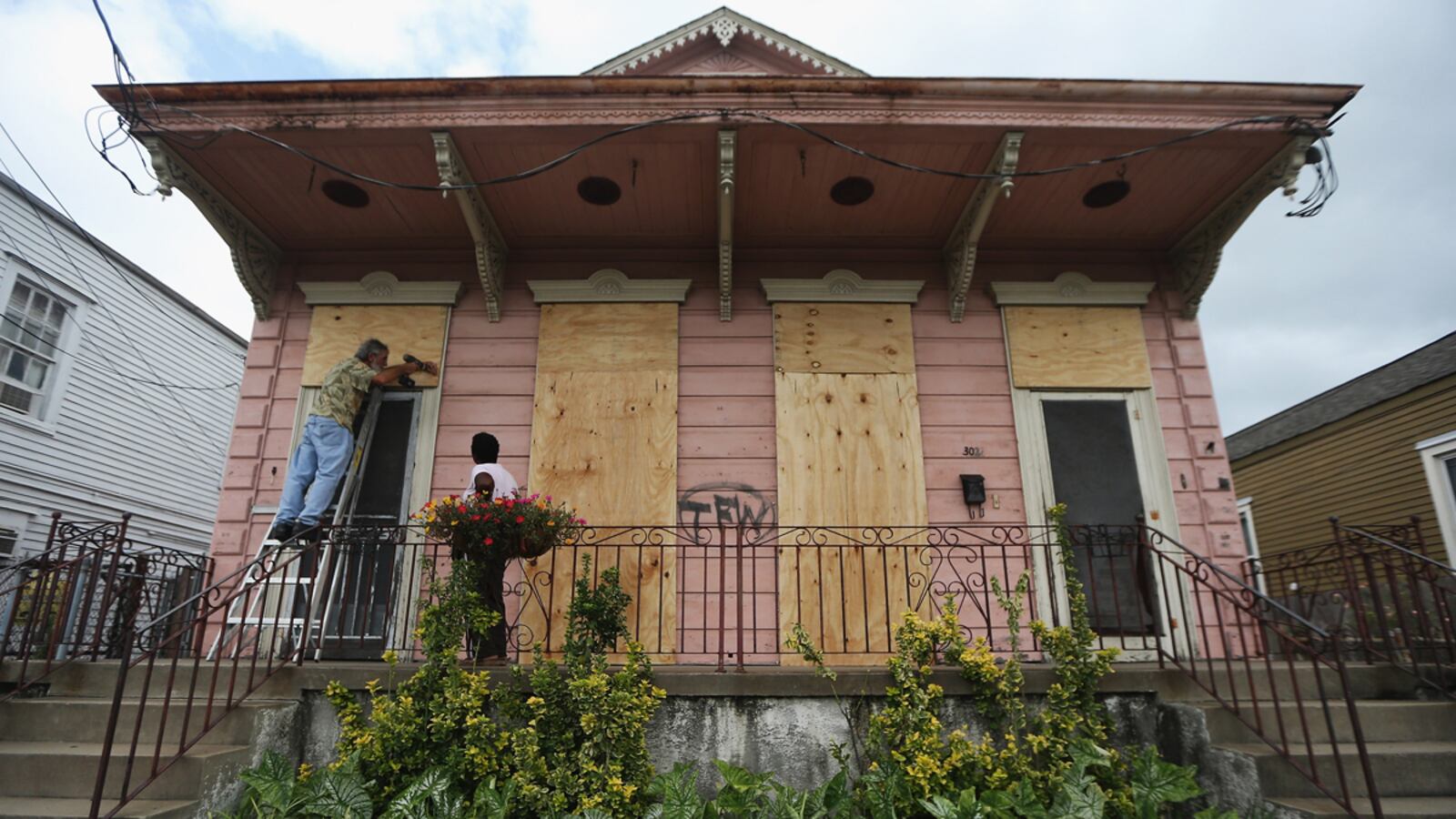 articles/2012/08/28/why-do-we-leave-new-orleans-dangerously-exposed-to-the-next-big-storm/new-orleans-isaac-barry_v0y2ir