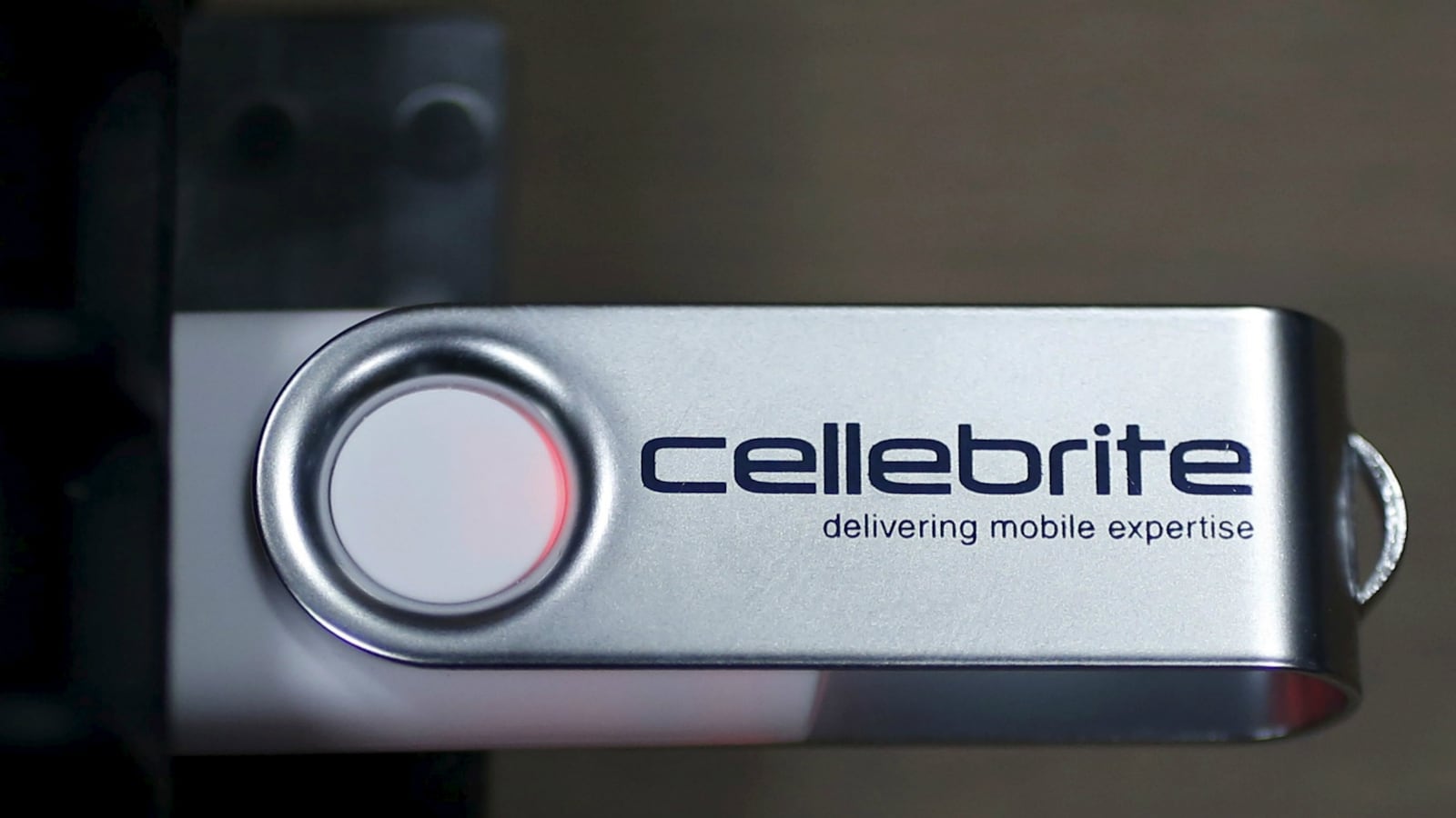 cheats/2017/01/12/cellebrite-data-stolen-by-hacker-customer-information-databases-hacked/170112-cellebrite-hack-cheat_iitkim