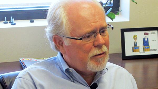 cheats/2011/07/05/wounded-giffords-aide-returns-to-work/ron-barber-cs_fjkxj3