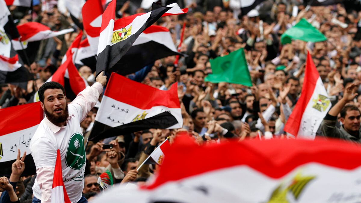 articles/2011/11/18/egyptians-protest-against-military/egyptians-protest-military-giglio_dqbamt