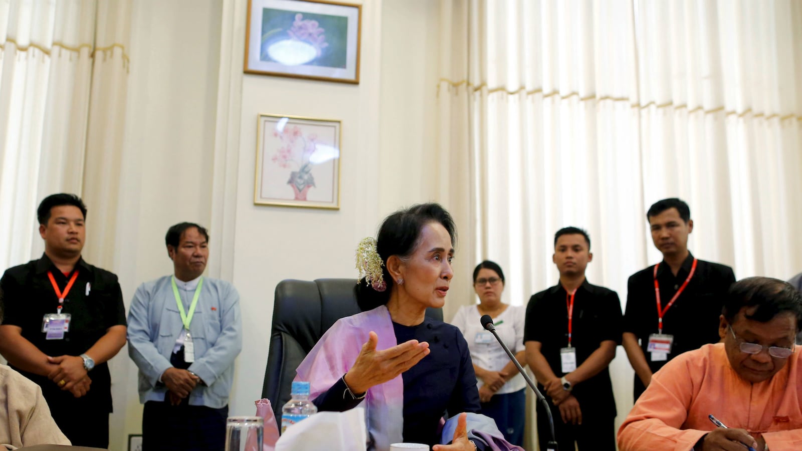 cheats/2016/03/10/suu-kyi-ruled-out-as-myanmar-president/160310-nld-selects-presidential-candidates-cheat_axaddl