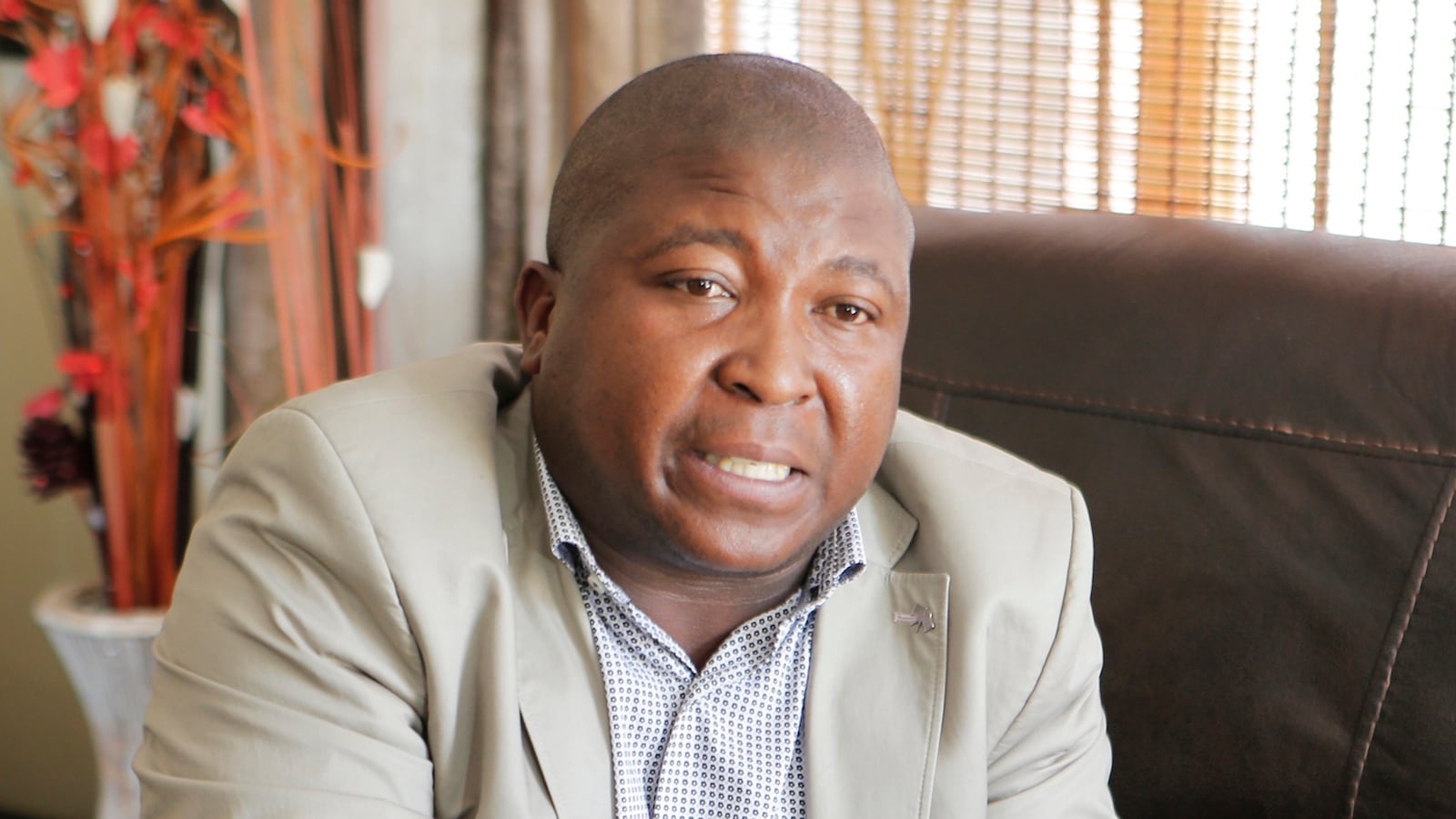 cheats/2013/12/16/relative-signer-burned-men-alive/131216-thamsanqa-jantjie-cheat_i20td4