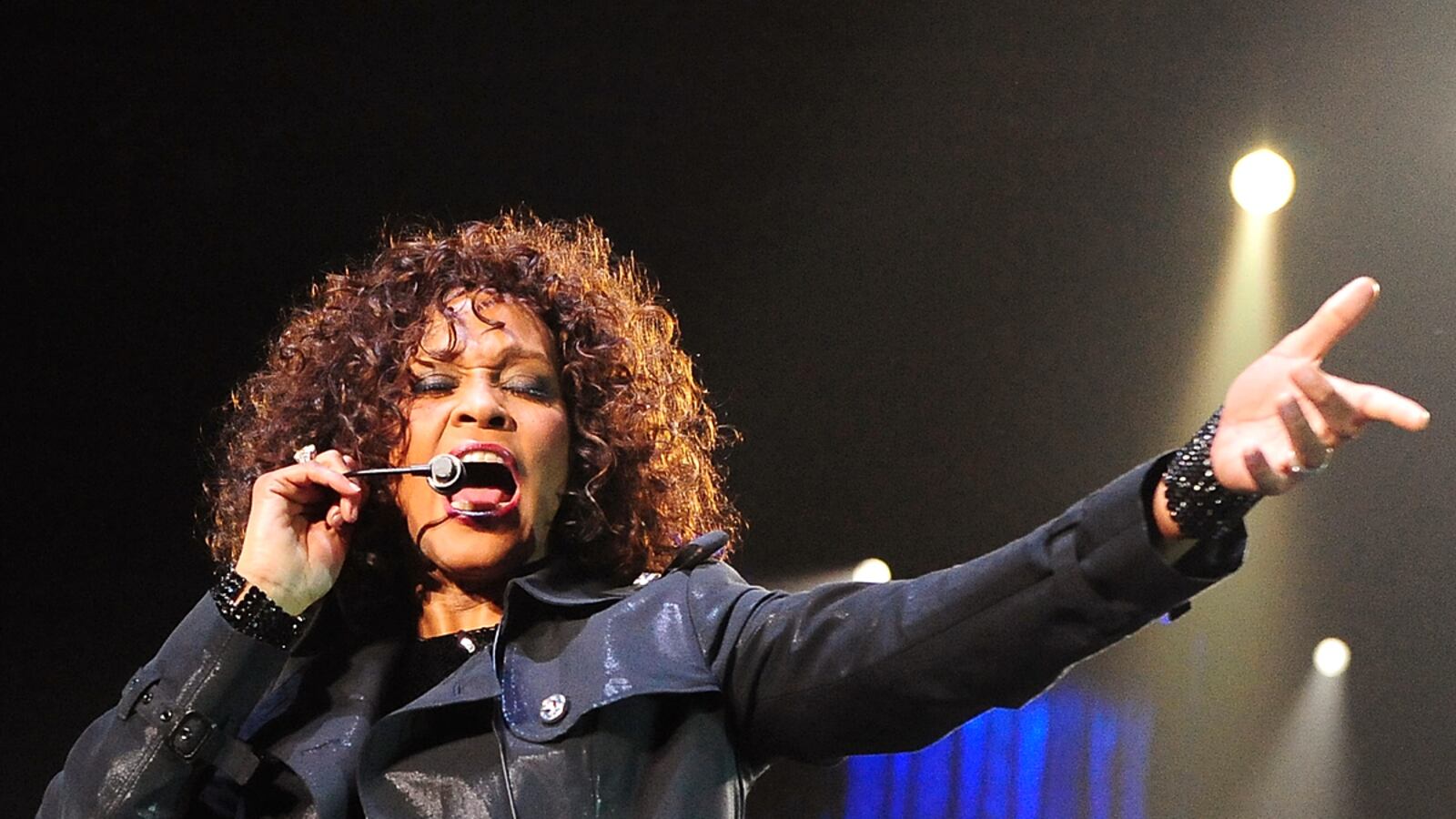 cheats/2012/02/11/whitney-houston-dead-at-48/whitney-houston-dead-box_mxmcqr
