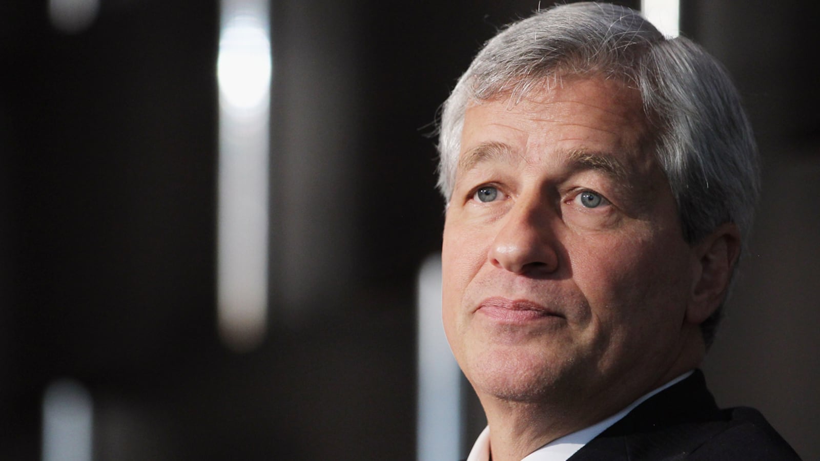 articles/2012/05/11/jpmorgan-chase-lost-2-billion-but-dimon-lost-his-golden-status/dimon-jp-morgan-gasparino_pkjbdd