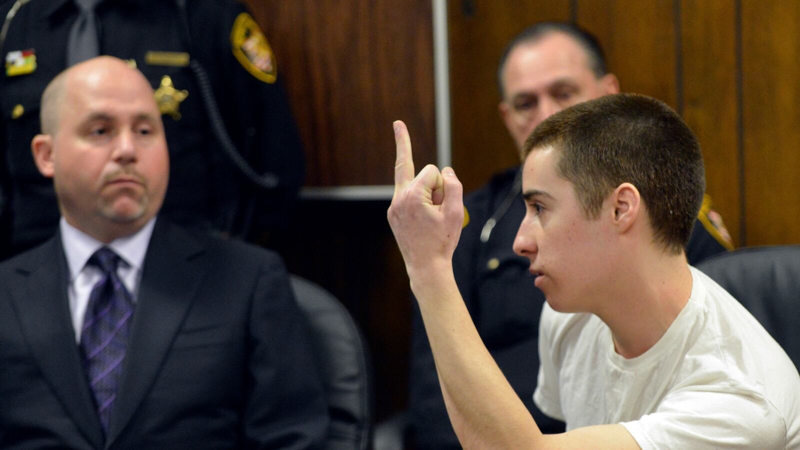 cheats/2014/09/12/prison-knew-of-inmate-escape-plans/140912-tj-lane-cheat_b75umw