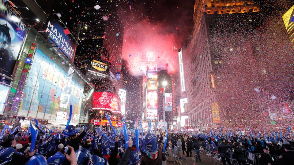 galleries/2010/12/31/new-years-celebrations-around-the-world/new-years---new-york-city_cfpxxf