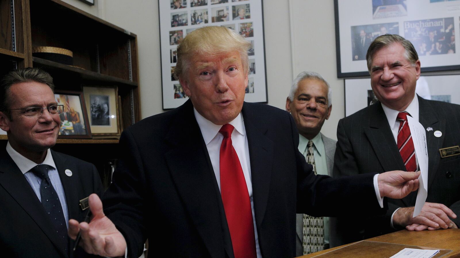 cheats/2015/11/08/trump-says-atwater-asked-him-to-be-vp/151108-trump-cheat_szv78i