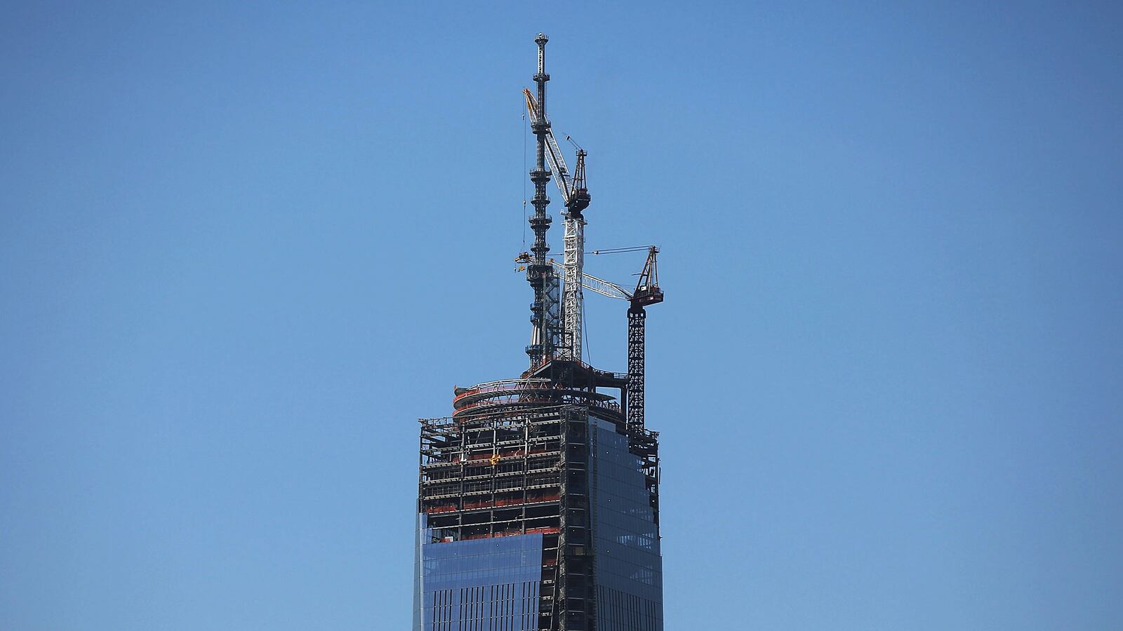 cheats/2013/05/02/spire-raised-to-one-world-trade/130502-wtc-spire-tease_nnlgam